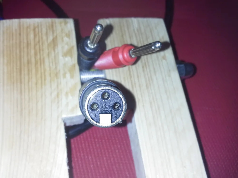 Begrenztes Angebot Spezialkabel Länge 1,5 m