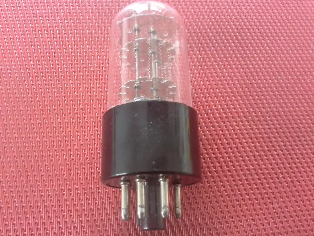 Elektronenröhre Typ 10-4A Sonderaktion