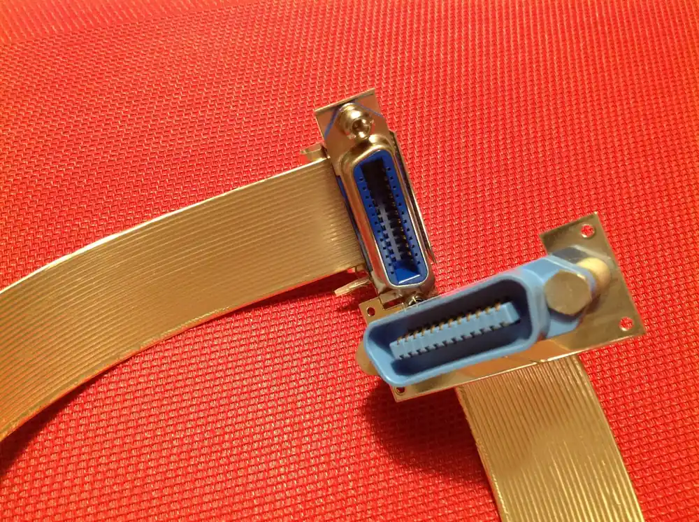 Kabel mit Schnittstellenanschluss Jetzt Bestellen