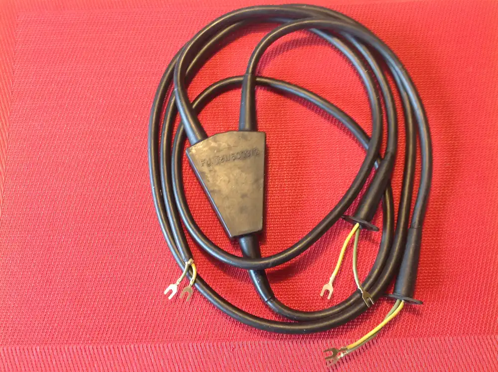 Neu Im Sortiment Fernsprechkabel mit Abzweig und Kabelschuhen