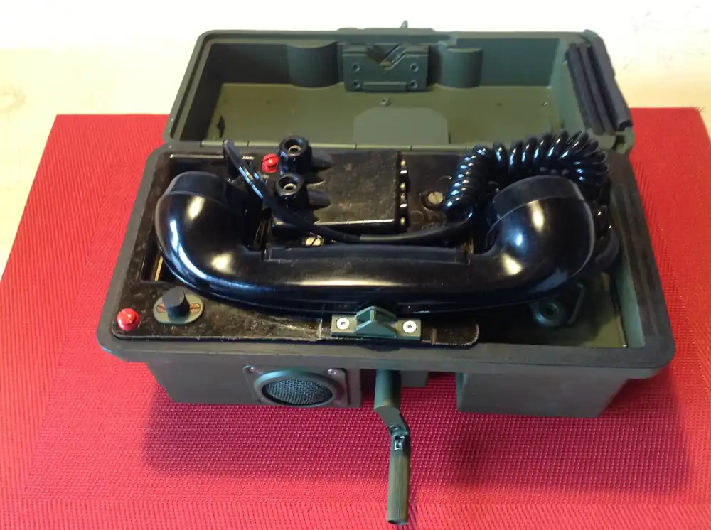 Knallerangebot DDR - NVA Telefon FF63