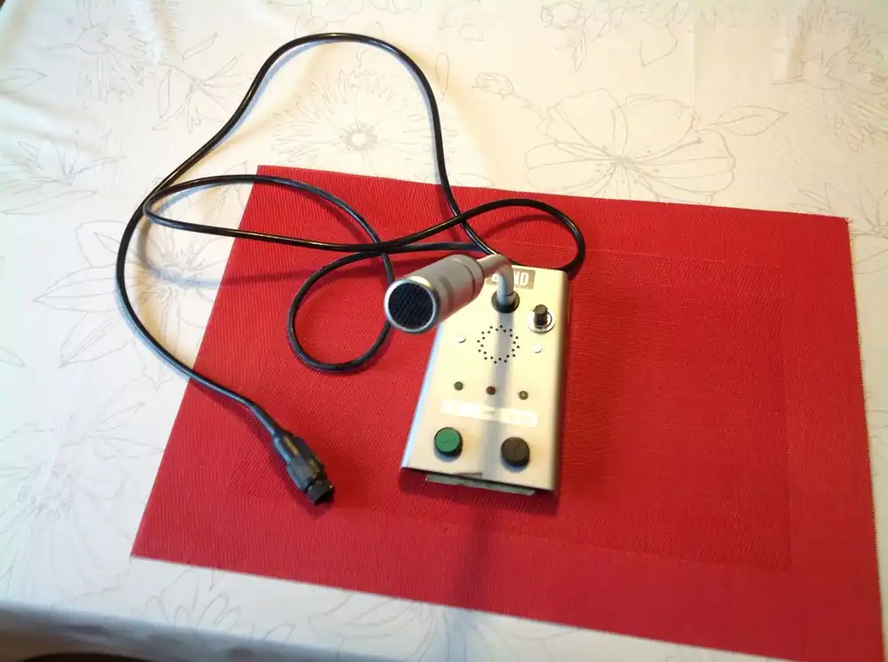 Lautsprecher - Mikrophon Typ BST 217-S mit NF-10 Stecker Solange Der Vorrat Reicht