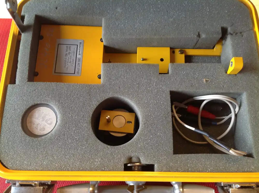 Expressversand Calibrator, Compass ( Kalibriergerät, Kompass )