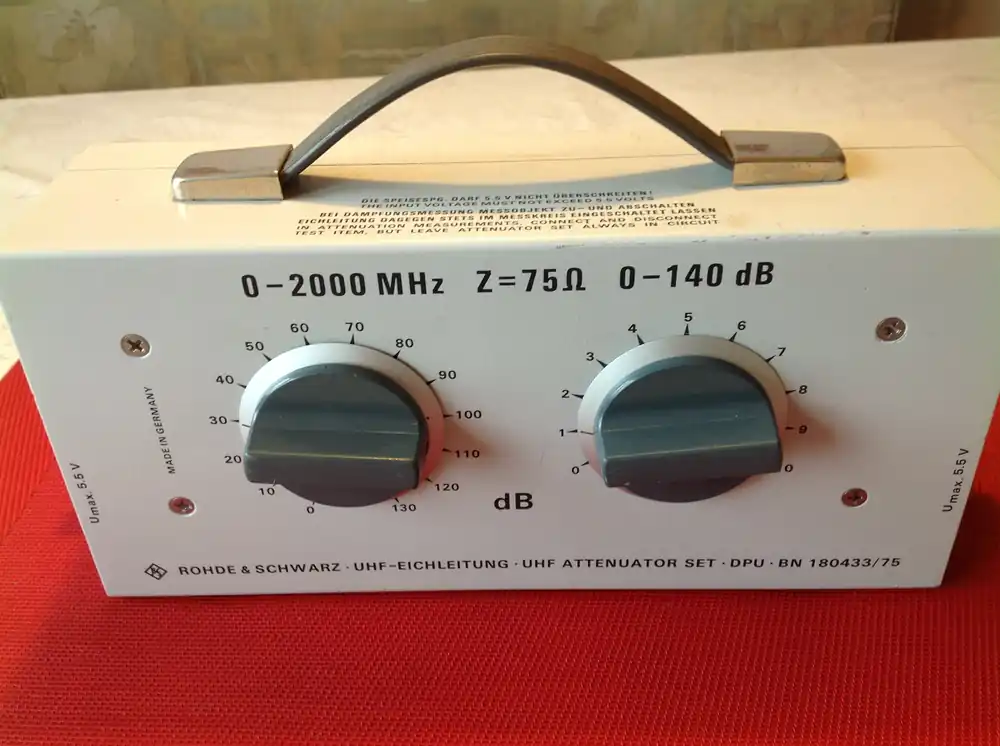 Rohde & Schwarz UHF-Eichleitung / UHF-Attenuator - DPU Expressversand