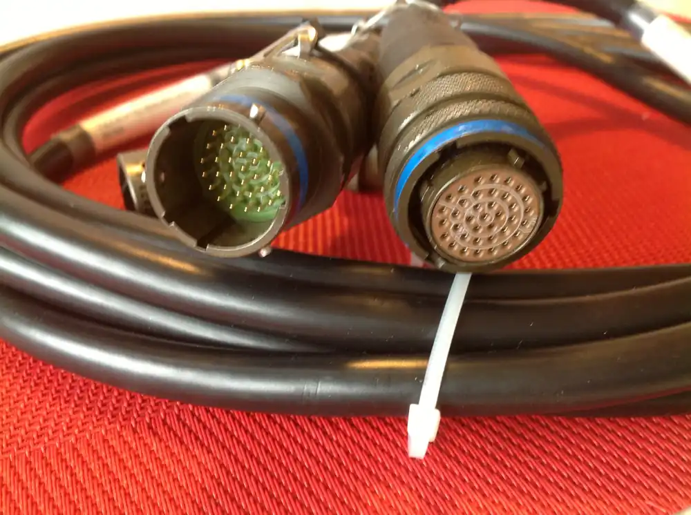 Spezialkabel Typ VK-02 37 pol. männlich u. weiblich Schnäppchen