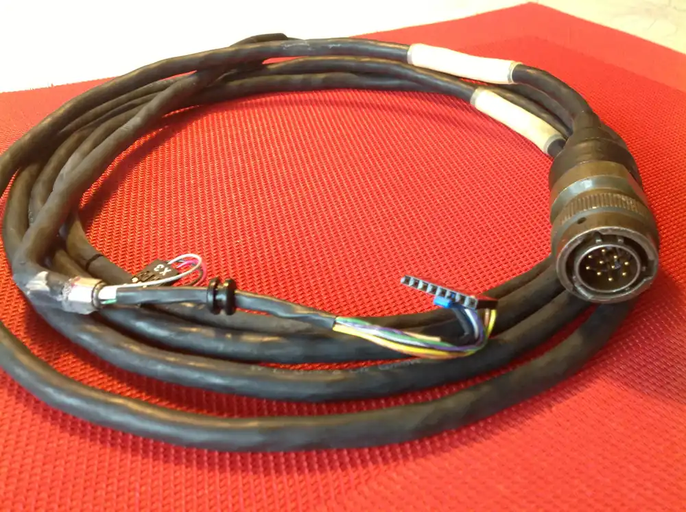 Spezialkabel 10 pol. Stecker + Anschlußstecker 7 pol. u. 3 pol. Jetzt Bestellen