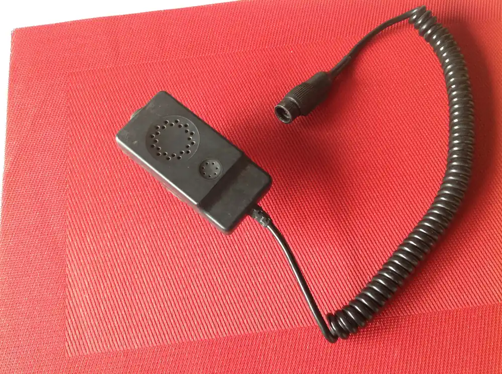 Finale Aktion Peiker Handsprechapparat, Lautsprecher-Mikrophon mit NF-10 Stecker