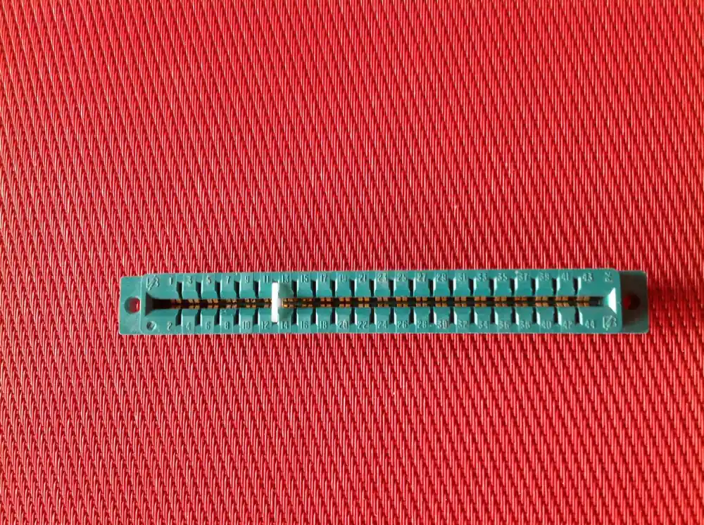 Goldsteckverbinder PC4DD22 44 pol. Expressversand