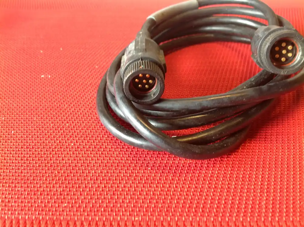 Spezialkabel mit 2 x NF-7 Steckern Sofort Bestellen