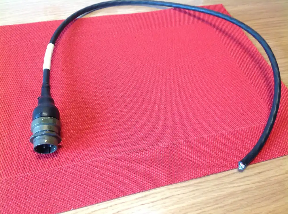 Abverkauf Steckverbinder 2, 2c männlich mit Restkabel