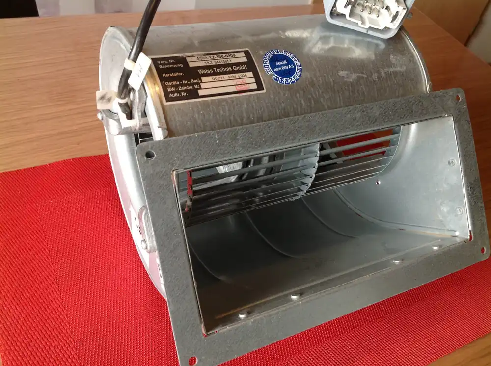 Kracherpreis Lüftungsventilator EBm Pabst D2E133-DM47-23