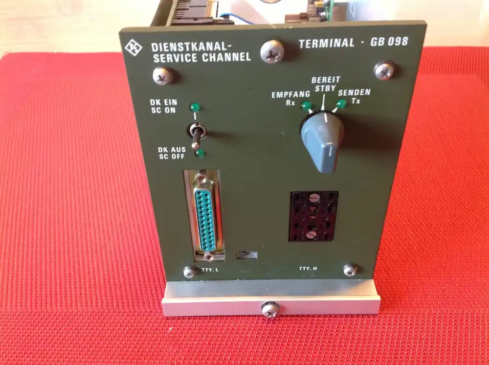 Rohhe & Schwarz Dienstkanal - Service Channel - Terminal GB 098 Kracherpreis