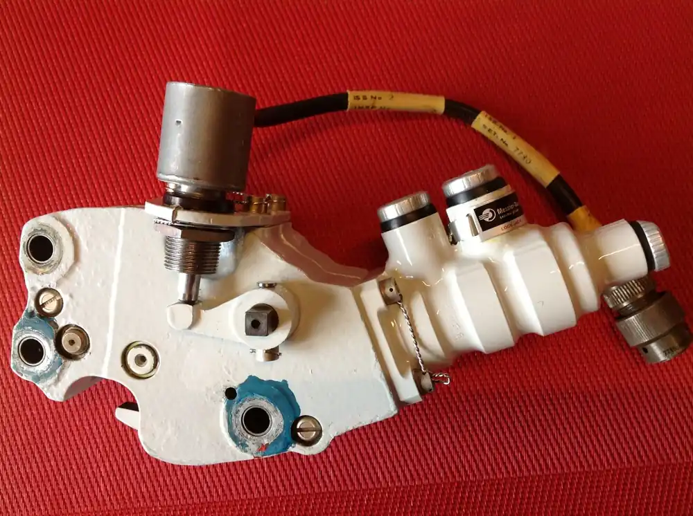 Door Lock, Verriegelung Hauptfahrwerk-Klappe vom Kampfflugzeug Tornado Typ 200753004 Nur Für Kurze Zeit