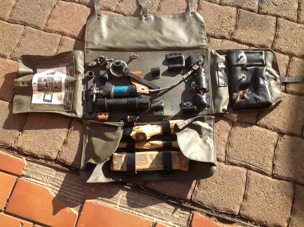 Günstig Werkzeugausstattung für Kanone L7 A3. 105 mm