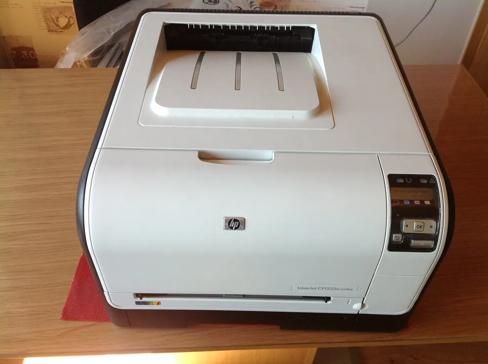 Hewlett Packard laser Jet Pro CP 1525 Farbdrucker, Vers.Nr. 7025-01-598-8933 Garantierte Lieferung