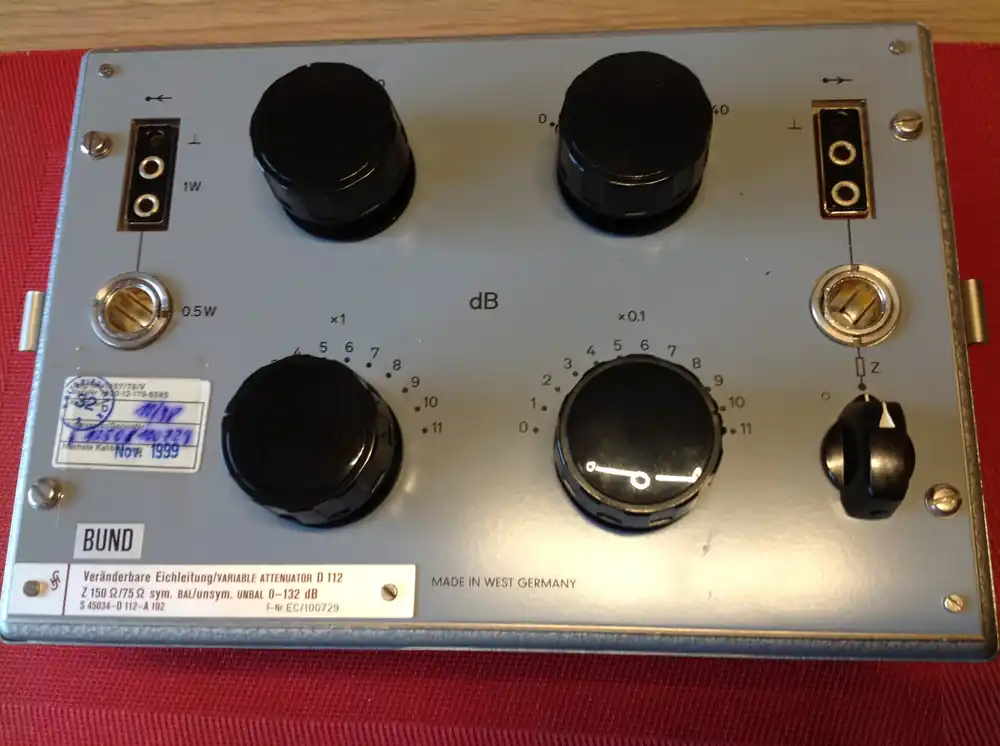 Geprüft Veränderbare Eichleitungen D110 0....132 dB - 0....3 (10) MHz