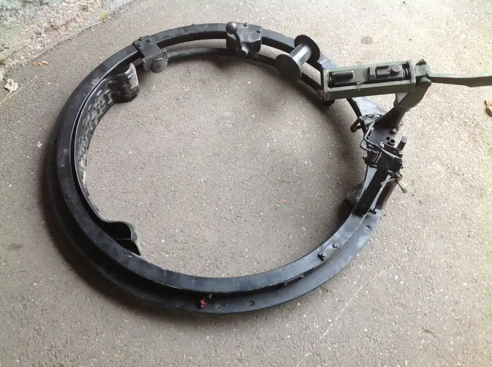 Neue Kollektion Drehring-Bordlafette MG