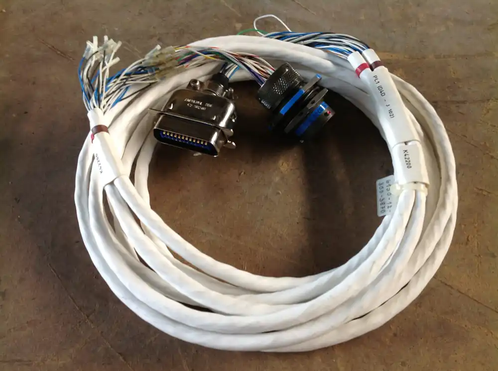 Spezialkabel K 42200 mit 24 pol. Stecker und Finale Aktion