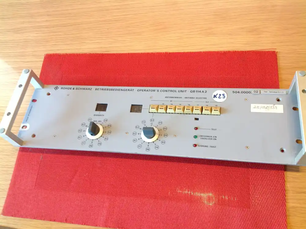 Rohde & Schwarz, Frontplatte, Betriebsbediengerät GB114A2 Begrenztes Angebot