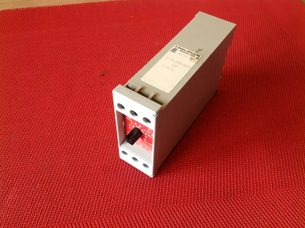 E.Dold & Söhne KG Zeitrelais,Anzugverzögert MI 907 AC50 Hz 230V 3-60s OVP Preiswert