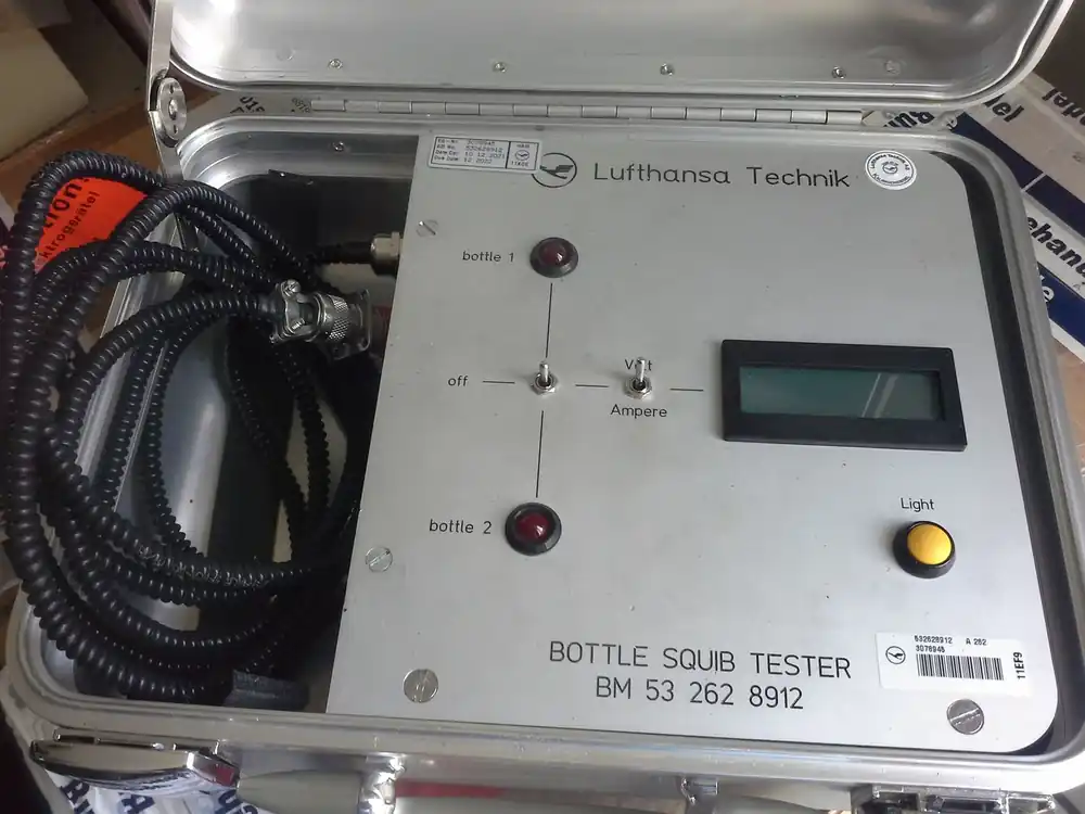 Bestpreis Lufthansa, Bottle Squib Tester, BM 53 262 8912