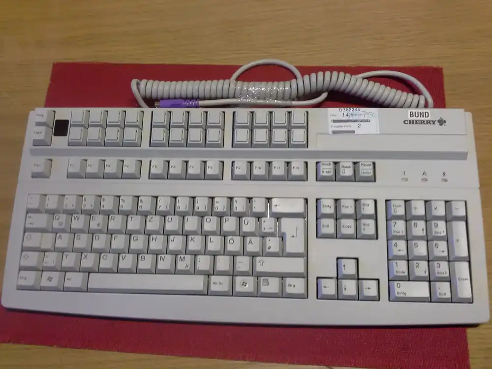 Tastatur, Cherry, Mod. MY 8300, mit 7 pol. Stecker Preis Gesenkt