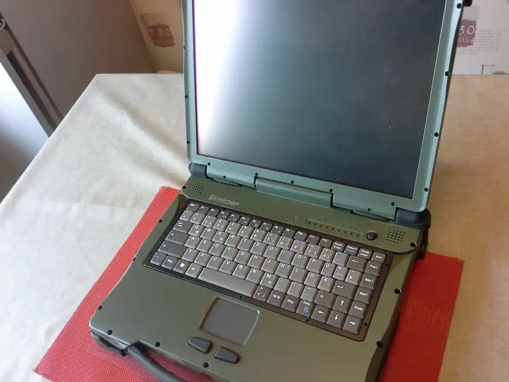Laptop Roda Rocky RK 9 Neue Kollektion