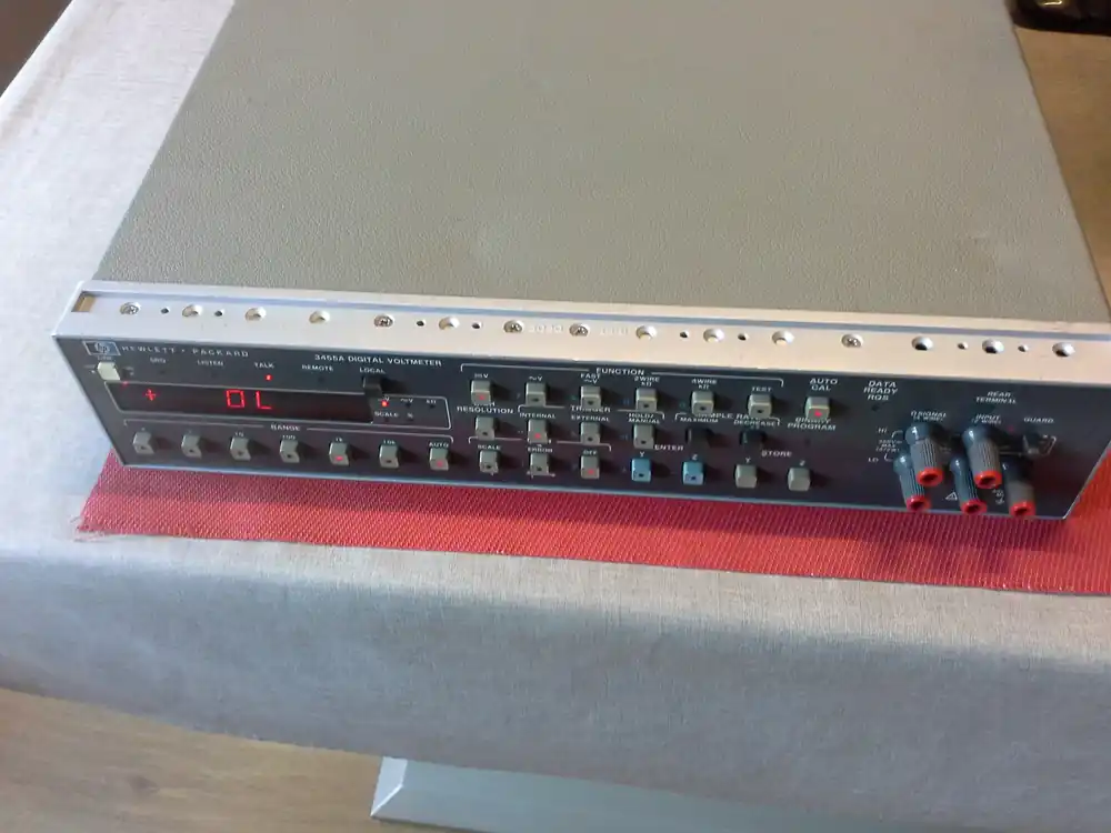 Hewlett Packard 3455A Digital Voltmeter Expressversand