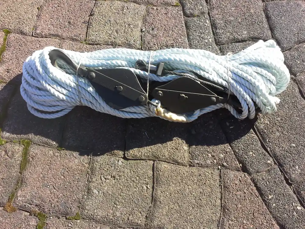 Bundeswehr, Seilflaschenzug, KHD, Tragfähigkeit 250 kg Versand Am Gleichen Tag