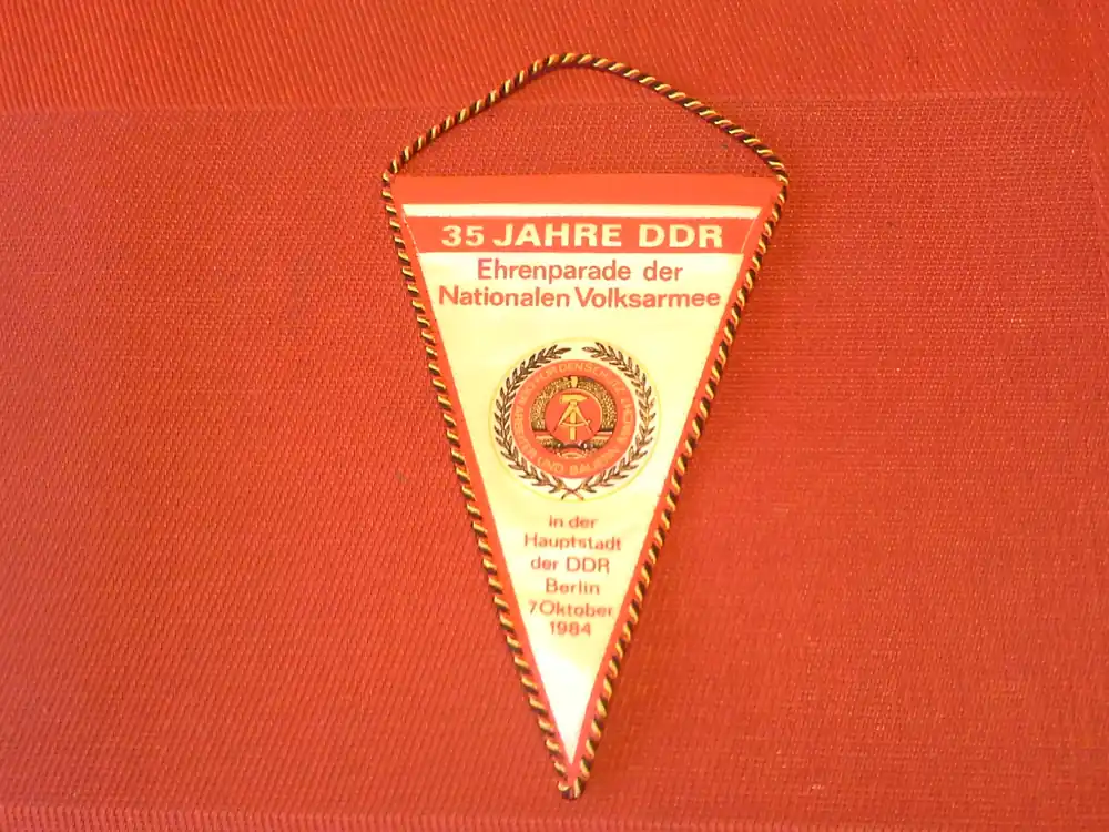 Bestseller Wimpel, 35 Jahre DDR