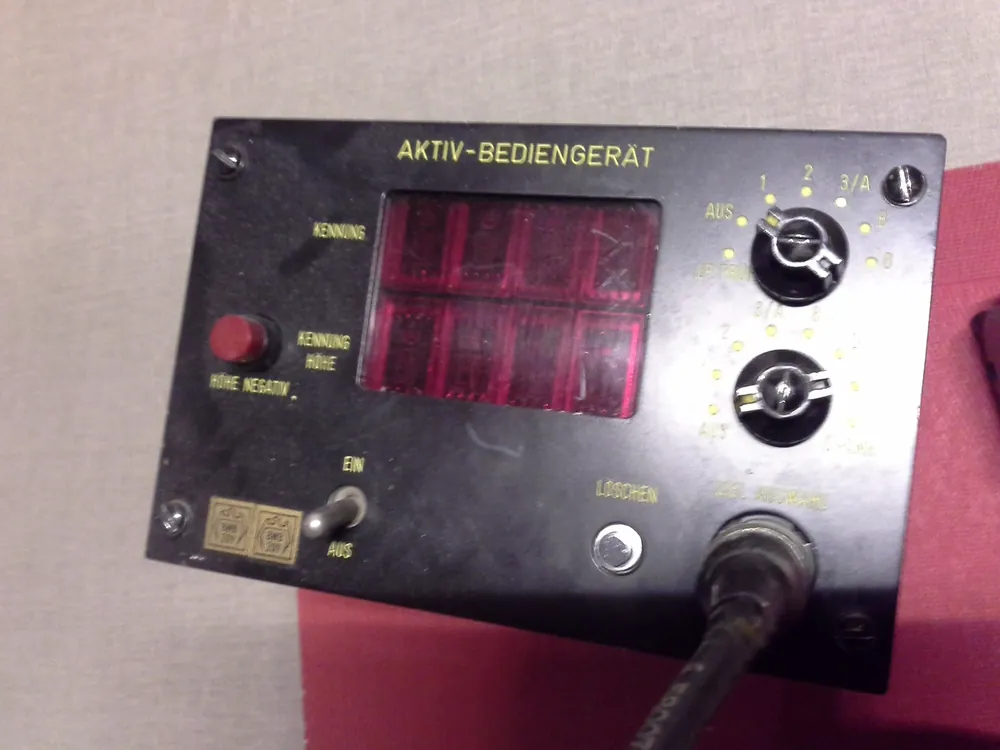 Schnäppchen ILS, Instrument Landing System, Instrumentelandesystem, Aktiv-Bediengerät