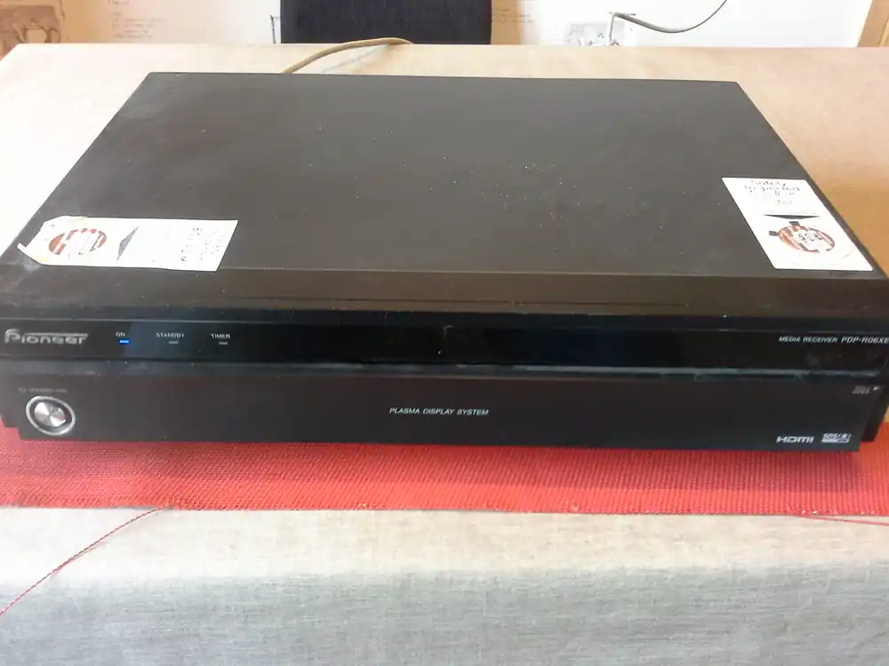 Expressversand Pioneer Media Receiver PDP-R06XE mit Fernbedienung