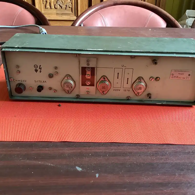Aktuell DDR, RFT/VEB Netzgerät Typ 1491.158