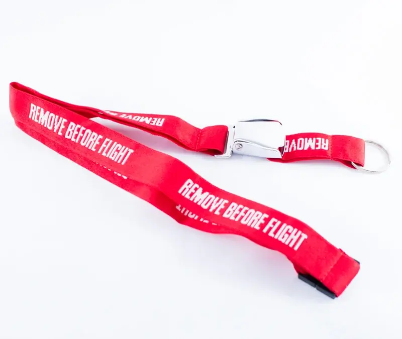 Solange Der Vorrat Reicht Schlüsselband Remove Before Flight""