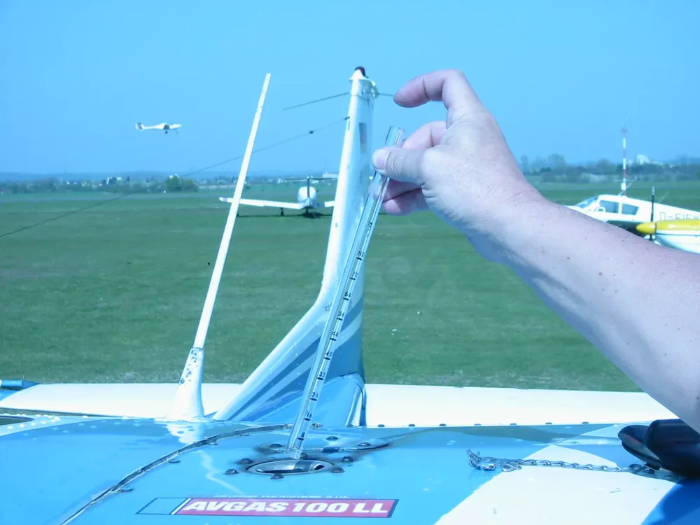 Fuel-Finger PA 28/161 Schnäppchen