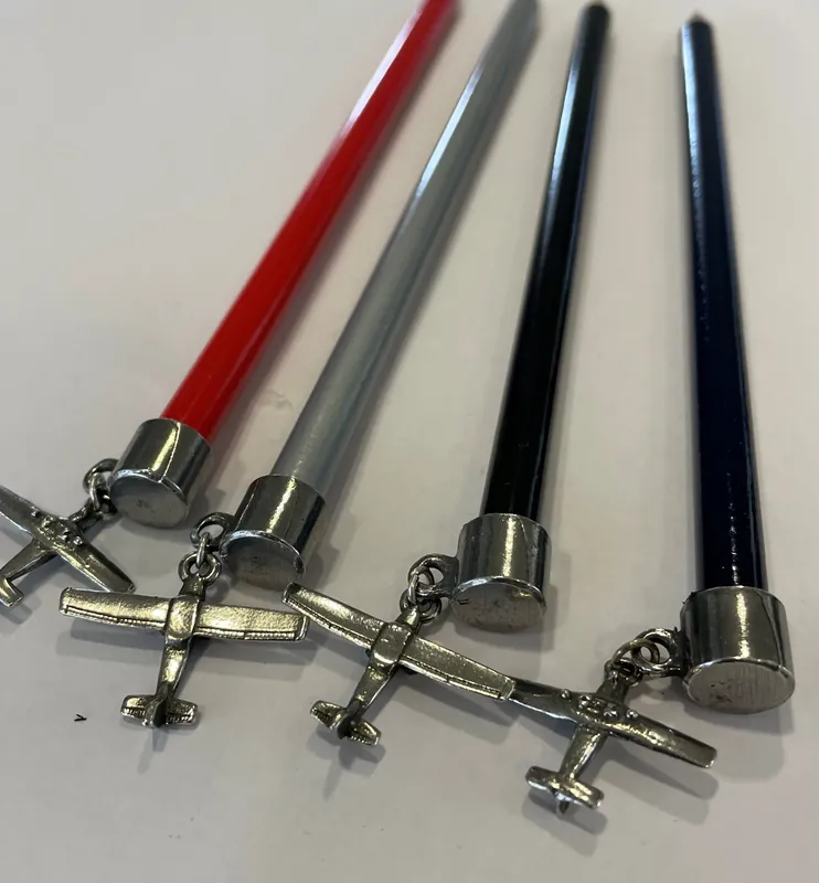 Bleistift mit Flugzeuganhänger Sale