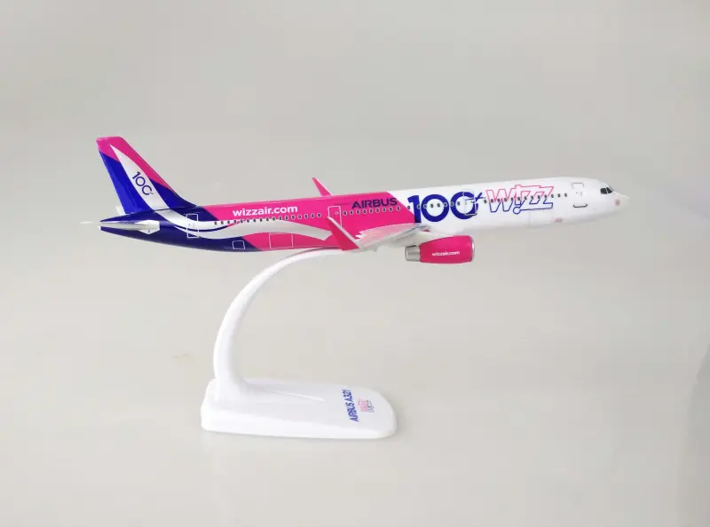 Schneller Versand WizzAir Airbus A321 1:200