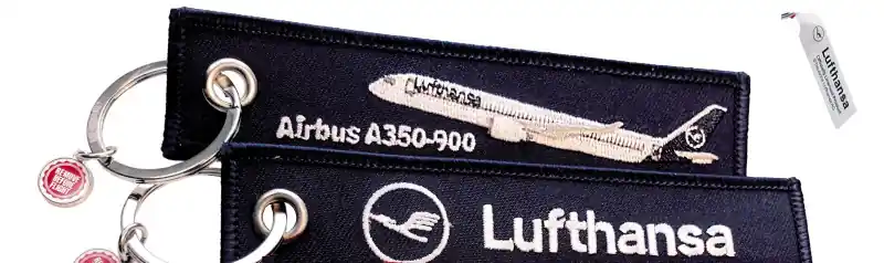Echt Lufthansa A350 Keyring